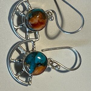 Spin Oyster Gemstone Turquoise Earrings
